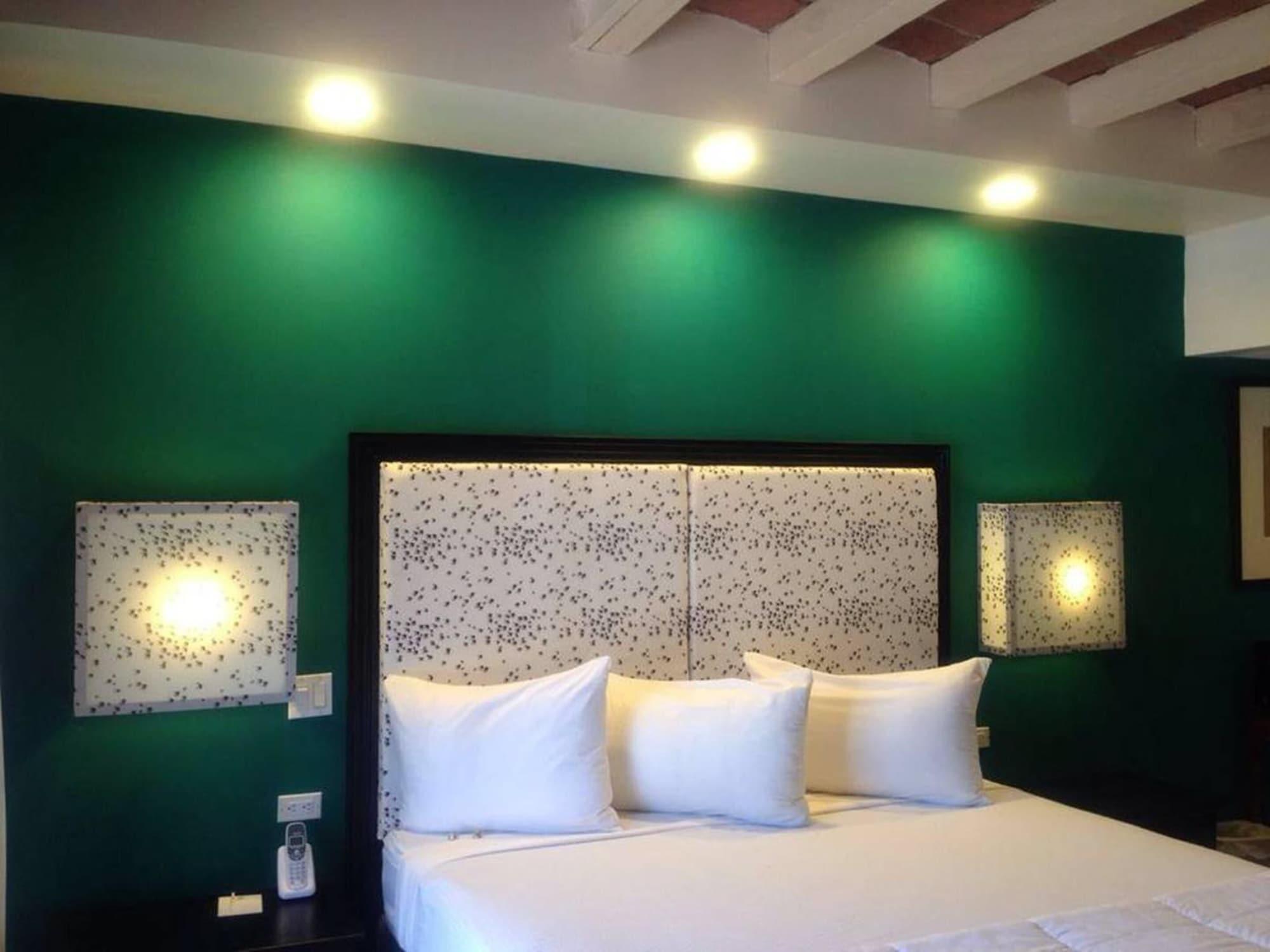 Hotel Posada El Rey Sol Ενσενάντα Εξωτερικό φωτογραφία